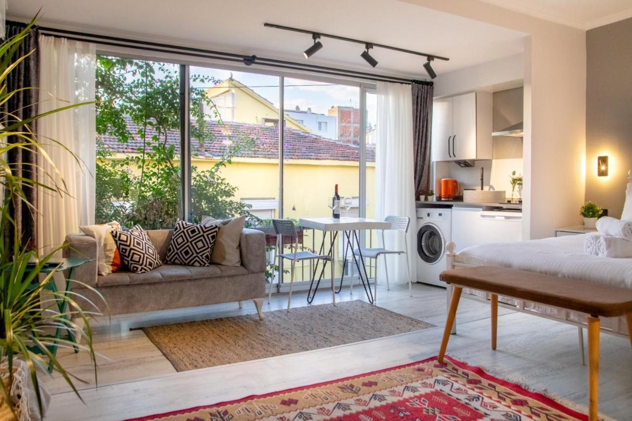 Invigorating Studio Flat Near Kordon In Alsancak Apartment Izmir Bagian luar foto