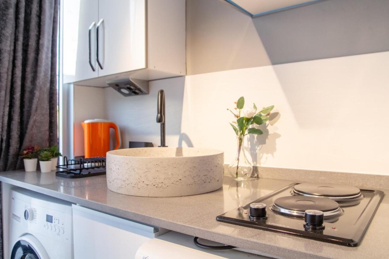 Invigorating Studio Flat Near Kordon In Alsancak Apartment Izmir Bagian luar foto